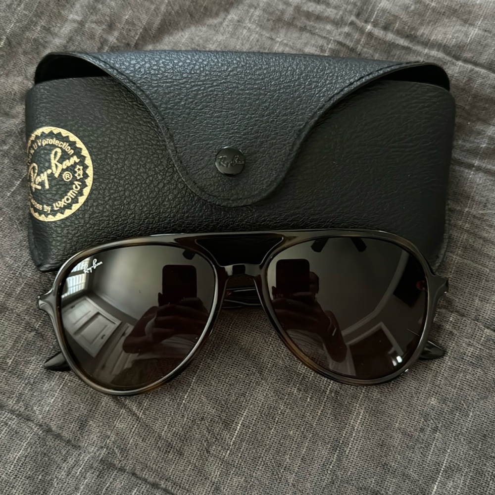 Ray ban never worn sunglasses